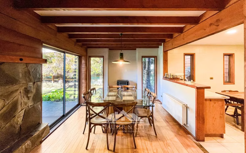 Increible Casa en venta entre Pucon y Villarrica sector Molco - Imagen 11