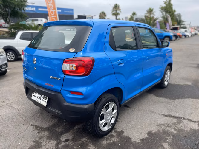 SUZUKI S-PRESSO 2023 FULL EQUIPO 25 KILOMETROS  X LITRO