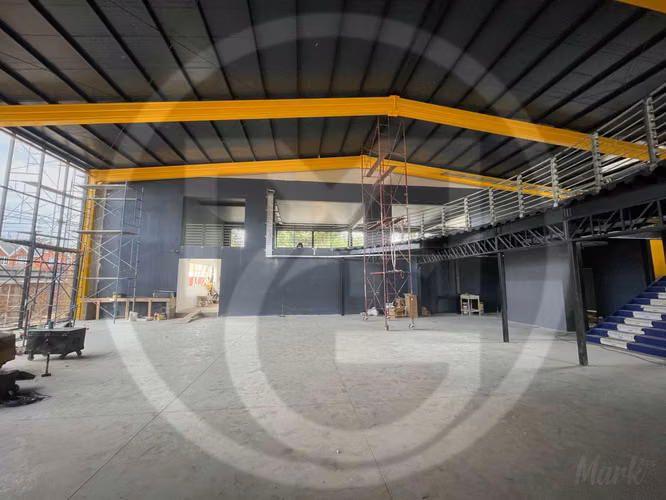 Arriendo locales comerciales desde 50m2 (139142)