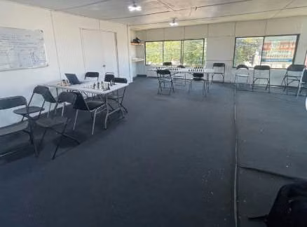 Se Arrienda Local Comercial 2 Piso, Calle Aldunate con Balmaceda