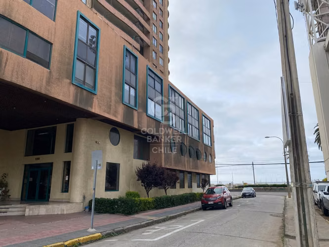 Oficina corporativa en altura – Valparaíso | 860 m² útiles