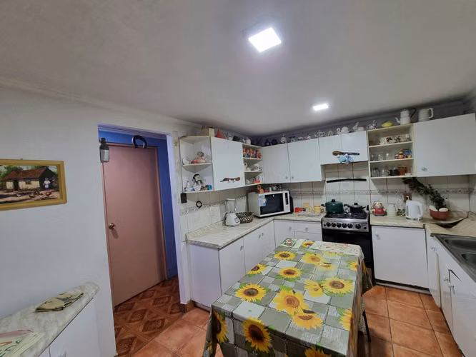 Se Vende casa 4D, 1B, El Bosque