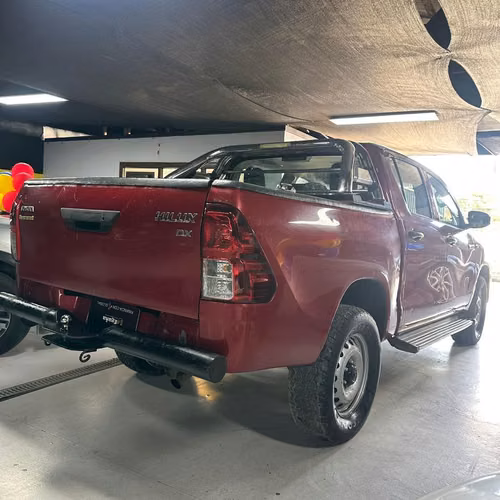 Toyota Hilux Dcab DX