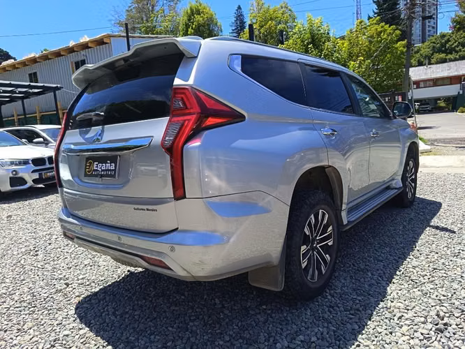 Mitsubishi Montero Sport 4 - Imagen 5
