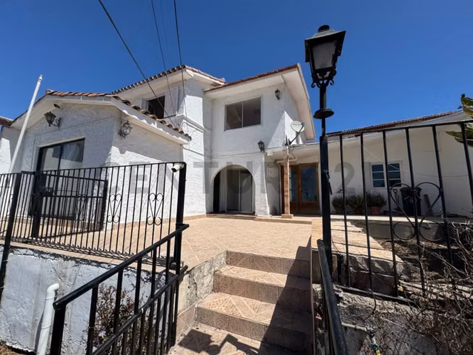 Vendo casa a pasos del centro de La Serena