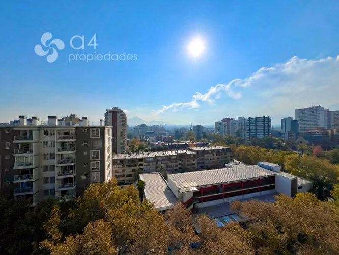 Gran Ubicación Dpto A Pasos Plaza Ñuñoa, Metro Chile España.