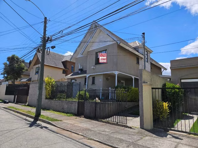 OPORTUNIDAD Venta Casa 5D 4B  Andalue  (139474)