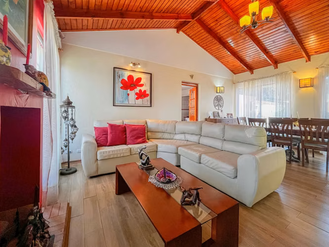 CASA EN VENTA EN ROSARIO DE PEÑUELAS, COQUIMBO.