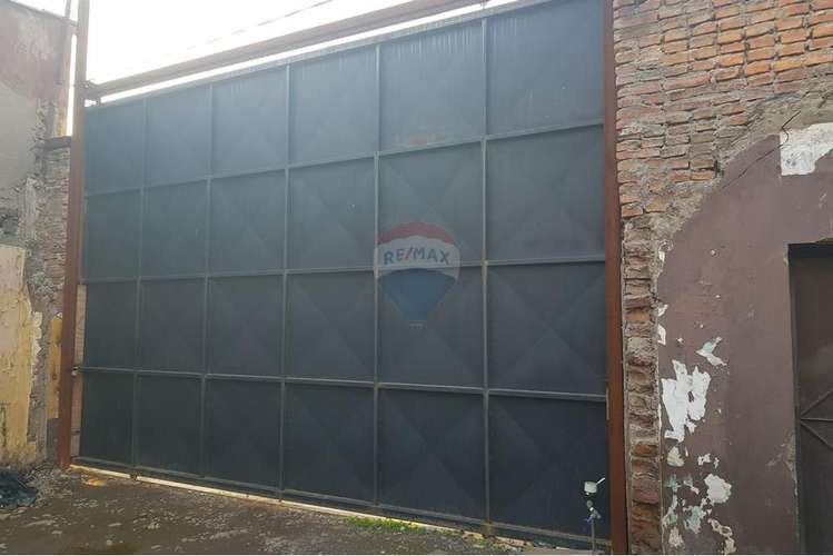 Se vende sitio comercial en vivaceta