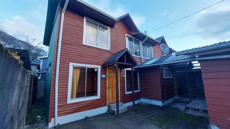 Arriendo Casa Grande 5 Pzs, 3 Bañ - Pto Aysén (139653)