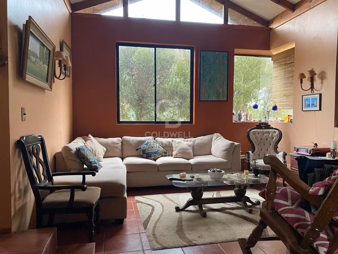 Venta Parcela Exclusiva con amplios jardines