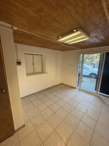 Arriendo Local Comercial Buena Ubicación