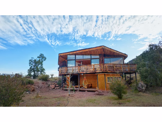 Parcela urbanizada con exclusiva casa en Fundo San Francisco de Los Andes