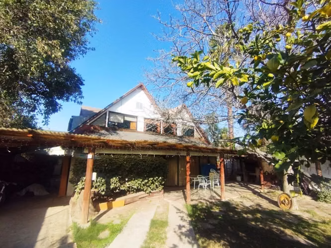 Terreno en La Reina con casa de 7 habitaciones - Imagen 2