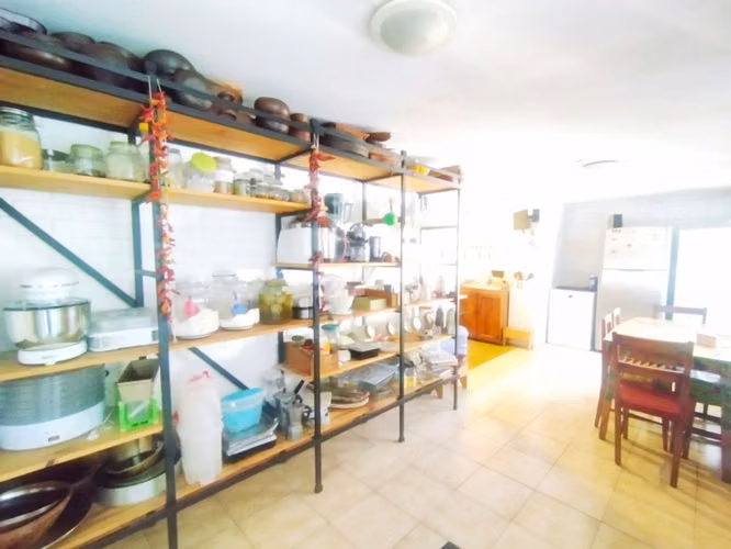 Terreno en La Reina con casa de 7 habitaciones - Imagen 9