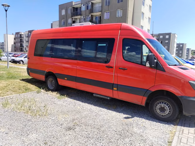 Minibus Mercedes Benz 515 2019