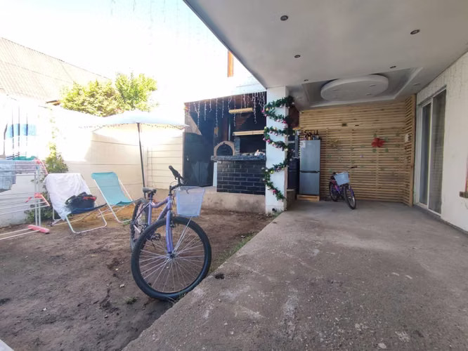 Casa esquina remodelada para venta (140007) - Imagen 17