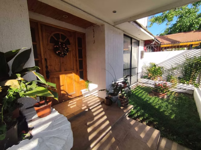 Casa esquina remodelada para venta (140007) - Imagen 21