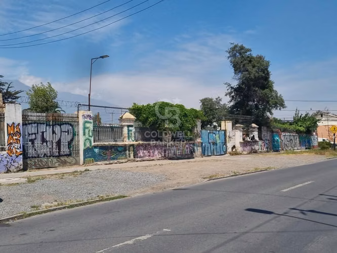 Terreno urbano  gran conectividad. Zona mixta