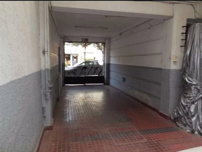 PARA REMODELAR CENTRO MEDICO Y OTRO (140312) - Imagen 2