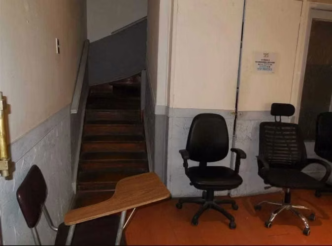 PARA REMODELAR CENTRO MEDICO Y OTRO (140312) - Imagen 12