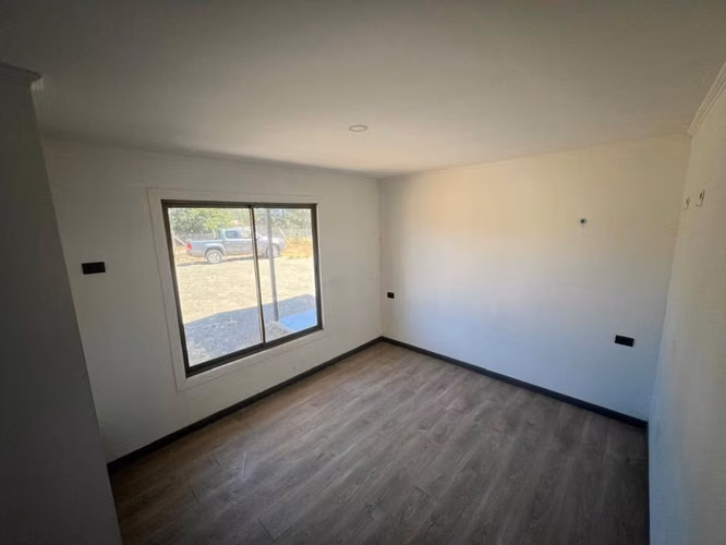 Se arrienda casa 7,5 km a pinto 90m2  3 H 2 B