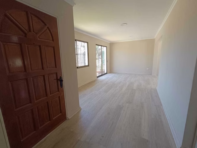 Arriendo casa a centro medico o profesionales (140429)