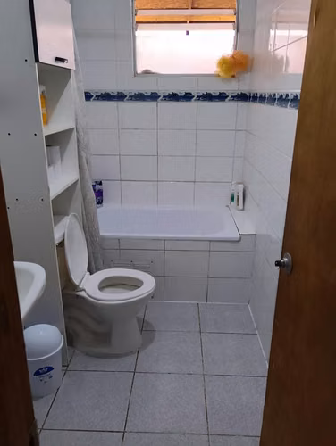 CASA REGULARIZADA CON LOCAL COMERCIAL– Sector El Principal, Pirque