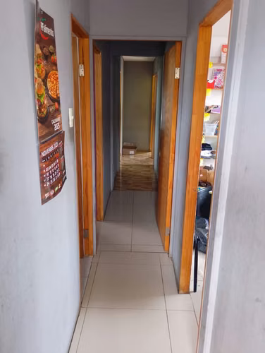 CASA REGULARIZADA CON LOCAL COMERCIAL– Sector El Principal, Pirque