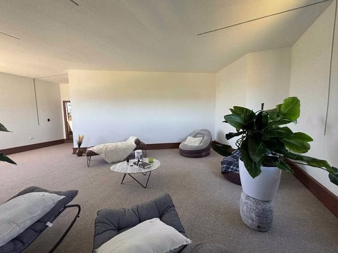 Moderna Vivienda en exclusivo condominio. (140581)