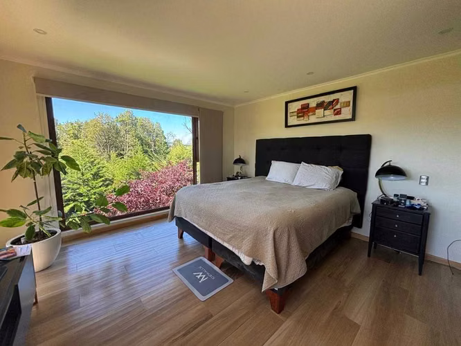 Moderna Vivienda en exclusivo condominio. (140581)