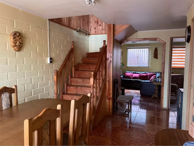 CASA EN VENTA - PARQUE RAYENCO.- TEMUCO