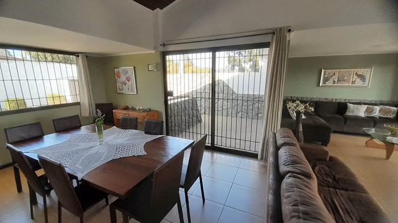 Casa con excelente opcion comercial - Imagen 4