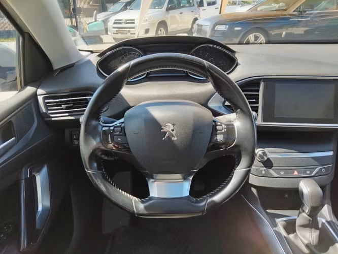 Peugeot 308 Allure 1.6 automático