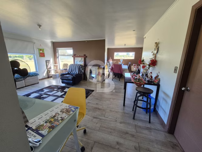 Luminosa casa mediterrénea en parcela | Las Quemas, Osorno