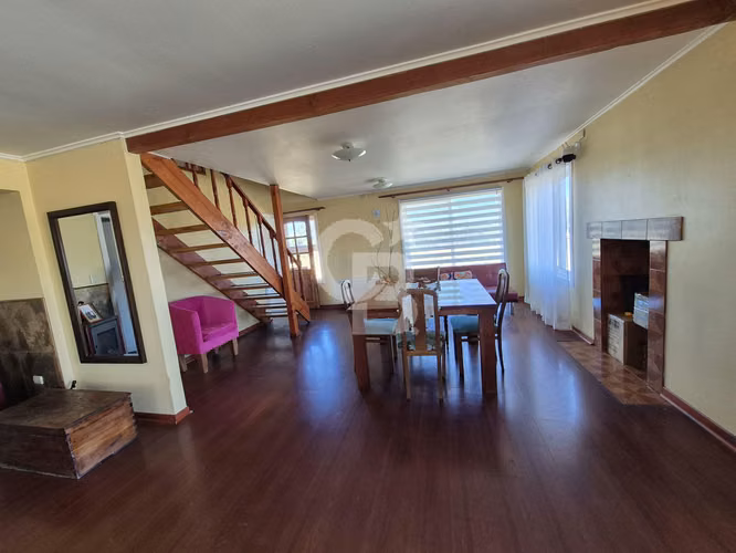 Casa en parcela 5.000 m² | Condominio consolidado
