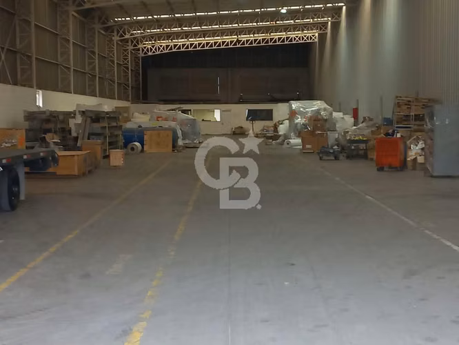 Bodega de 1.404m2 en centro de bodegaje, San Bernardo