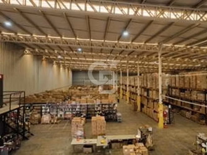 Bodega de 2.808m2 en centro de bodegaje, San Bernardo