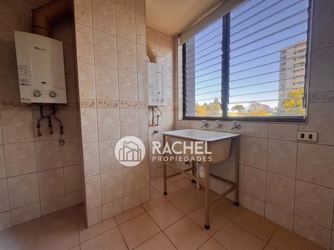 EN VENTA AMPLIO Y LUMINOSO DEPARTAMENTO - EDIFICIO EL BOSQUE - Imagen 9