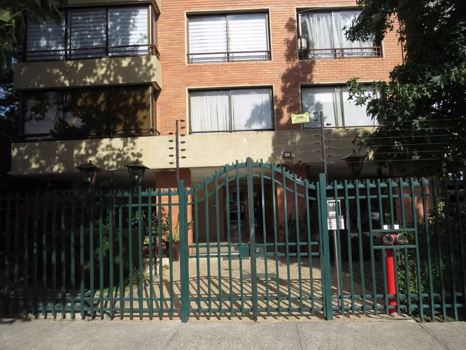 excelente, amplio y tranquilo departamento  (141127)
