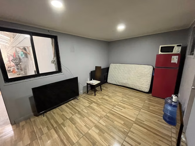 Inmueble Comercial Con Construcciones Habitacionales