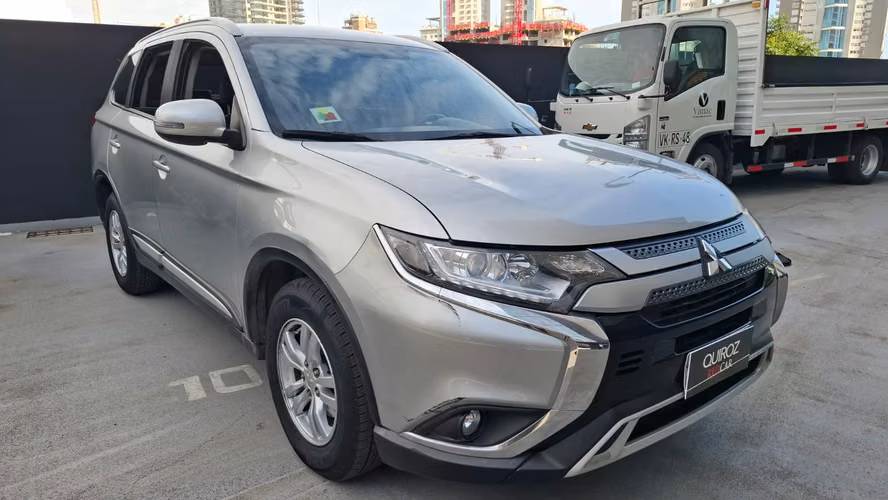 MITSUBISHI OUTLANDER 2.0 CVT AUT 2023