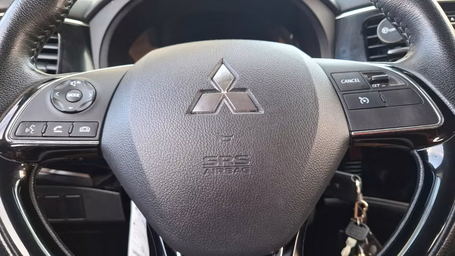 MITSUBISHI OUTLANDER 2.0 CVT AUT 2023