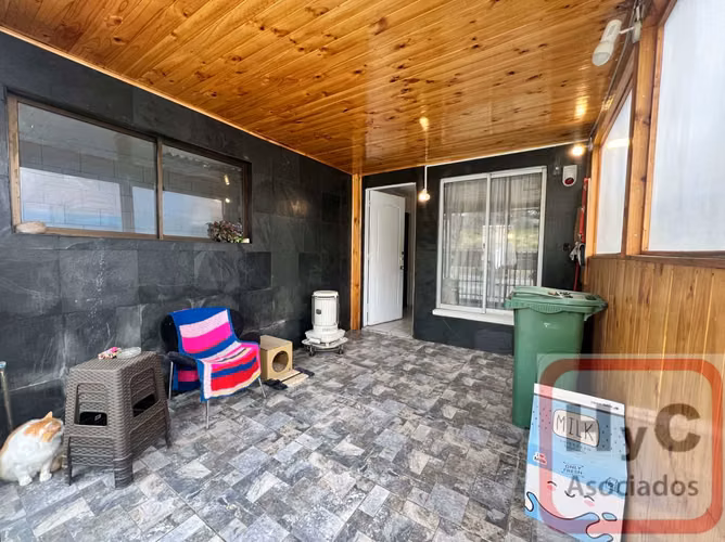 explendida casa de 3 habitaciones, en lomas de Eyzaguirre, camino al cajon del maipo.