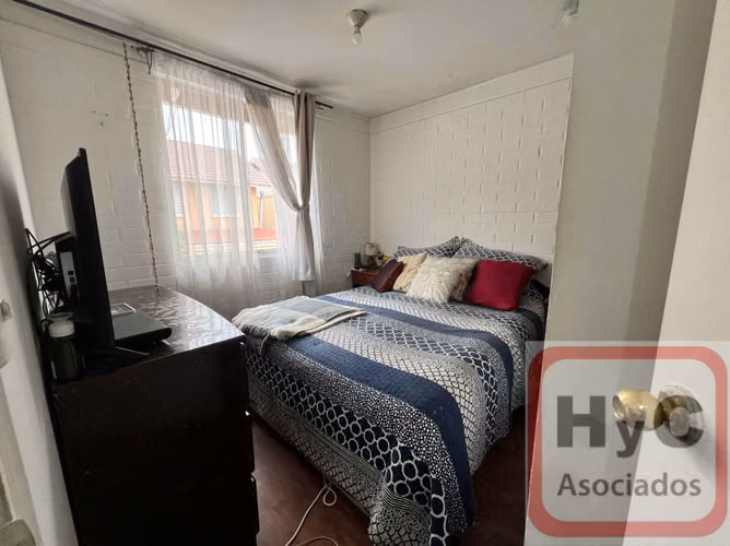 explendida casa de 3 habitaciones, en lomas de Eyzaguirre, camino al cajon del maipo.
