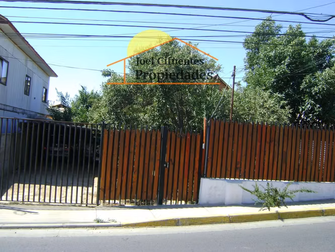 Casa sólida con terreno de 500 mts2. Cod-2392