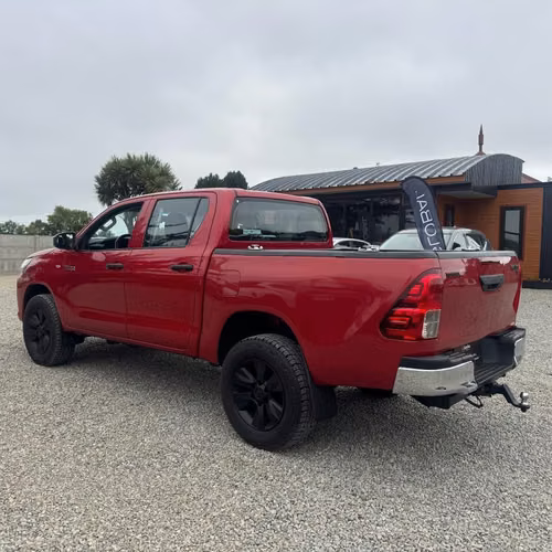 Toyota hilux DX 4x4 - Imagen 5