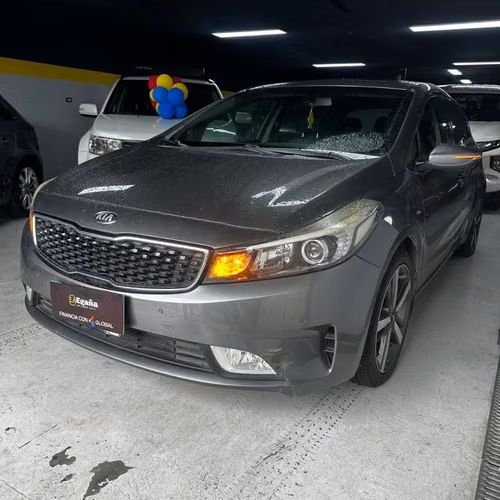Kia Cerato 5 EX