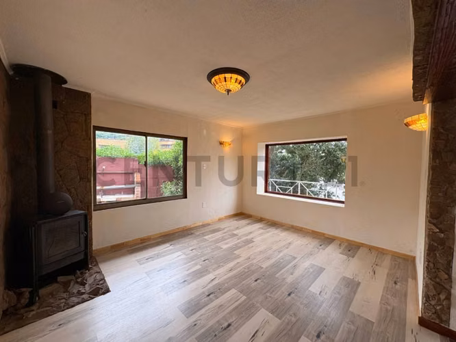 Se vende casa totalmente remodelada en Los Almendros, Reñaca - Imagen 3