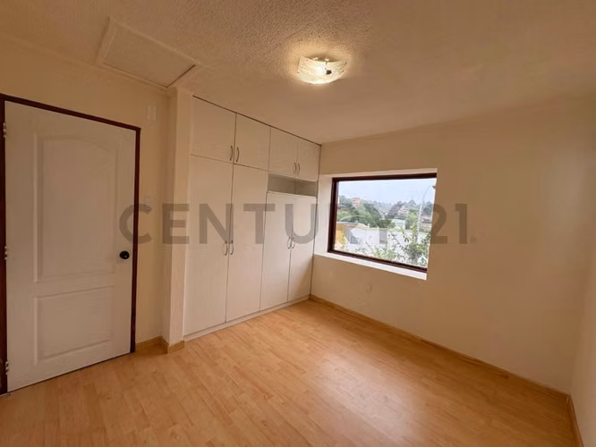Se vende casa totalmente remodelada en Los Almendros, Reñaca - Imagen 7